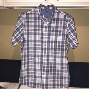 Izod short sleeve button-up, Large, Relaxed